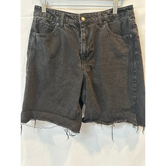 Forever 21 Distressed Black Cutoff shorts size 30 - Picture 3 of 5